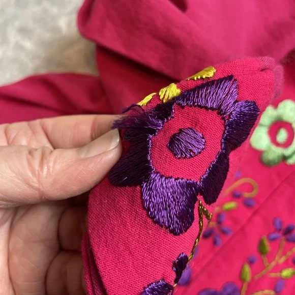 Womens‎ Floral Embroidered Crop Top Size L/XL Pink Smocked Tie Waist V Neck Boho - Picture 6 of 6